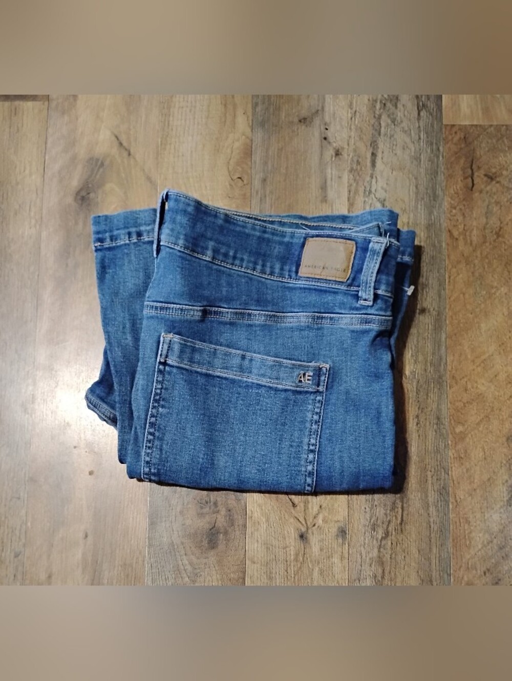 American Eagle Outfitters NWOT Super Hi Rise Flare Jeans Womens Size: 18